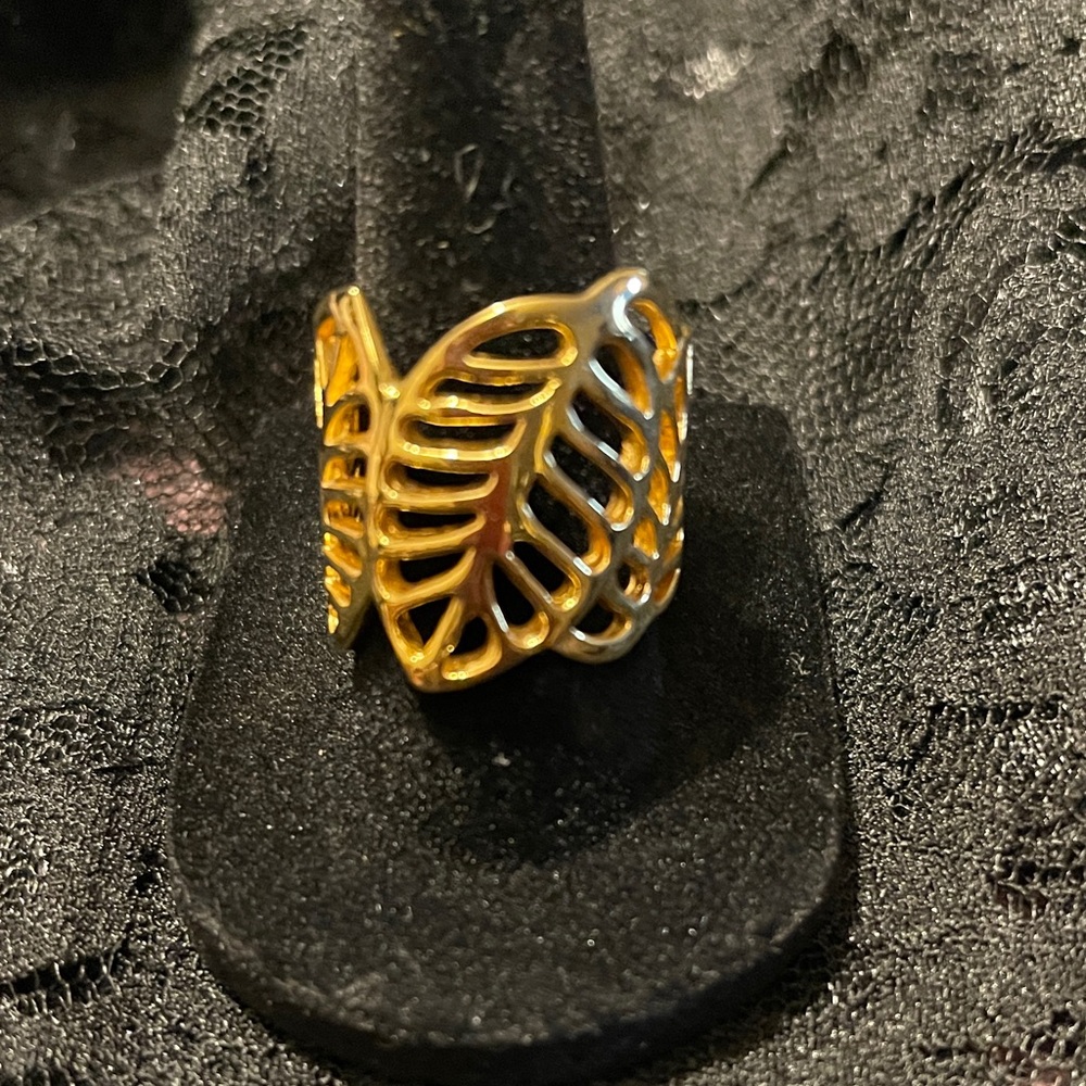 Gold Leaf Design Ring